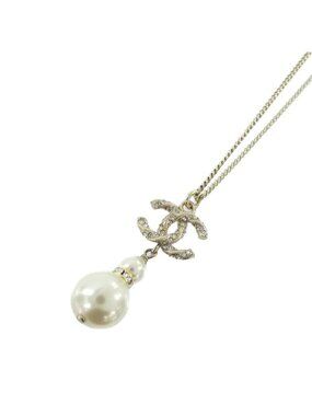 Chanel Necklace Gold